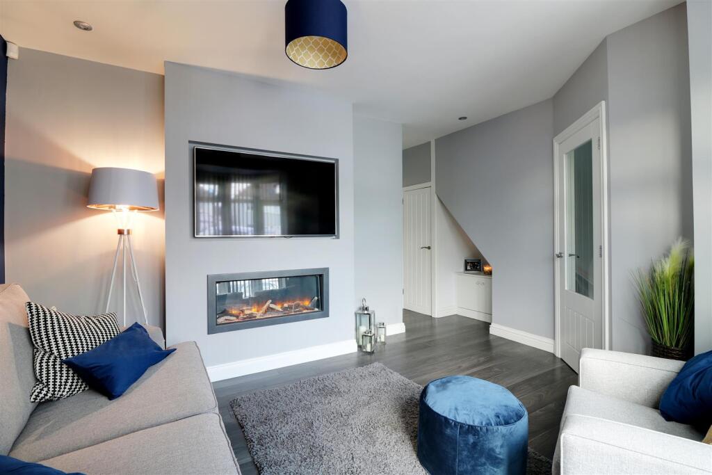 FRONT LOUNGE/SITTING ROOM measuring