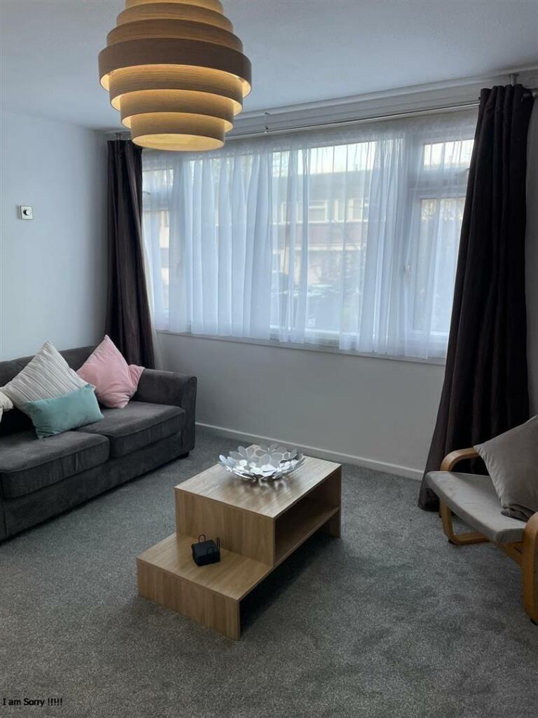 WhatsApp Image 2024-12-16 at 17.34.35_ac4e3a24.jpg