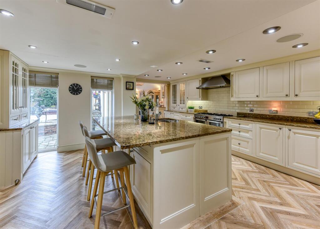 The Old Coach House-kitchen1.jpg