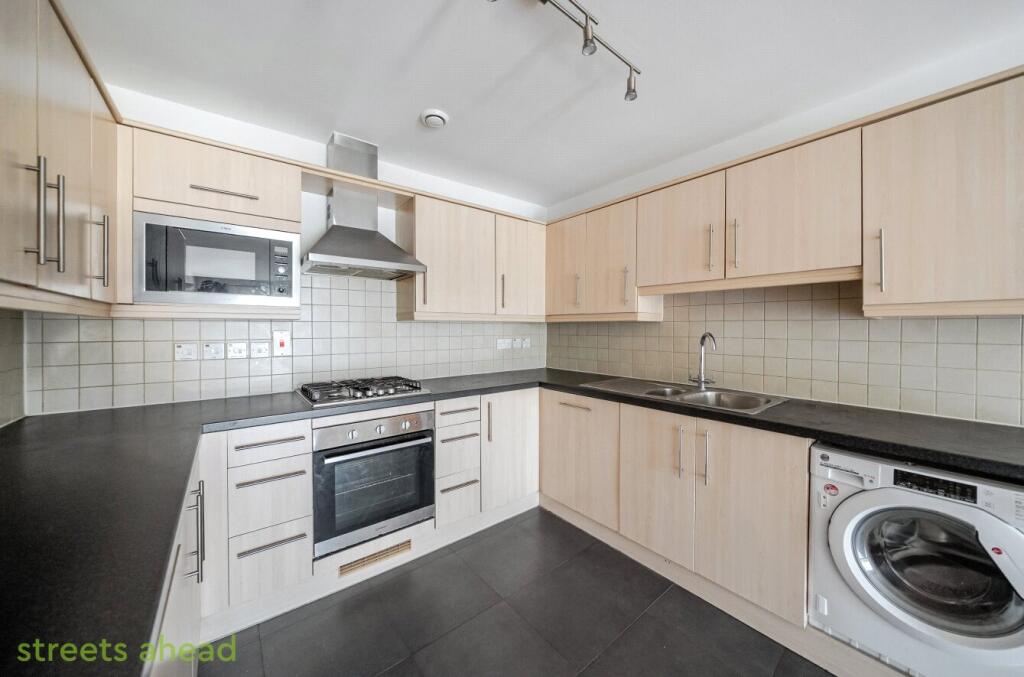 f7a4cf2e-97f9-4c9...