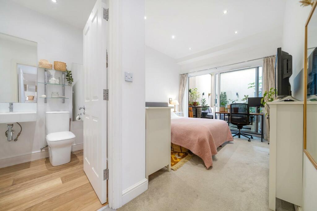 Bedroom.jpg