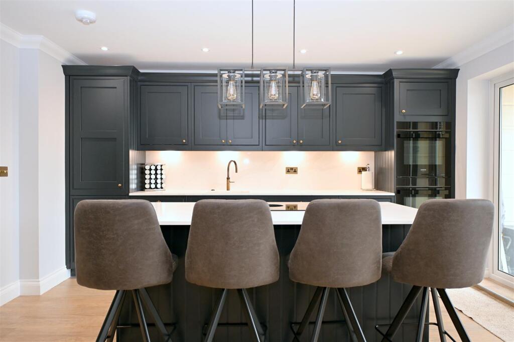 Kitchen/Day Room