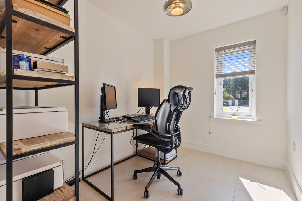 A36 - Holland Par...