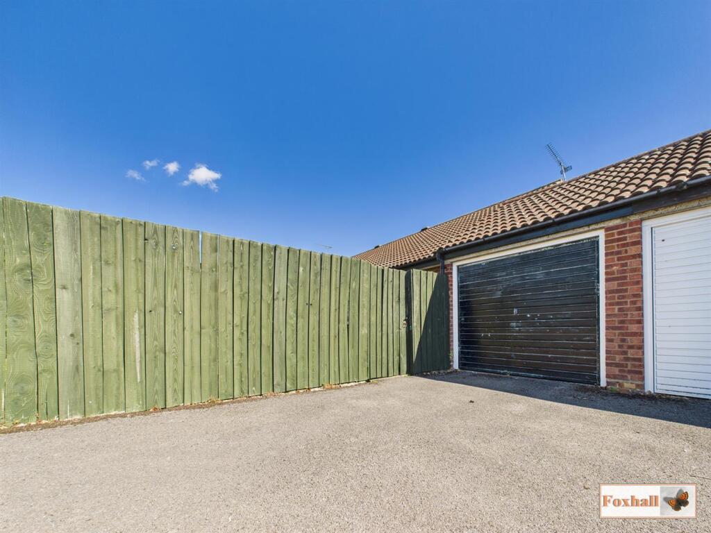 Garage &amp; Parking