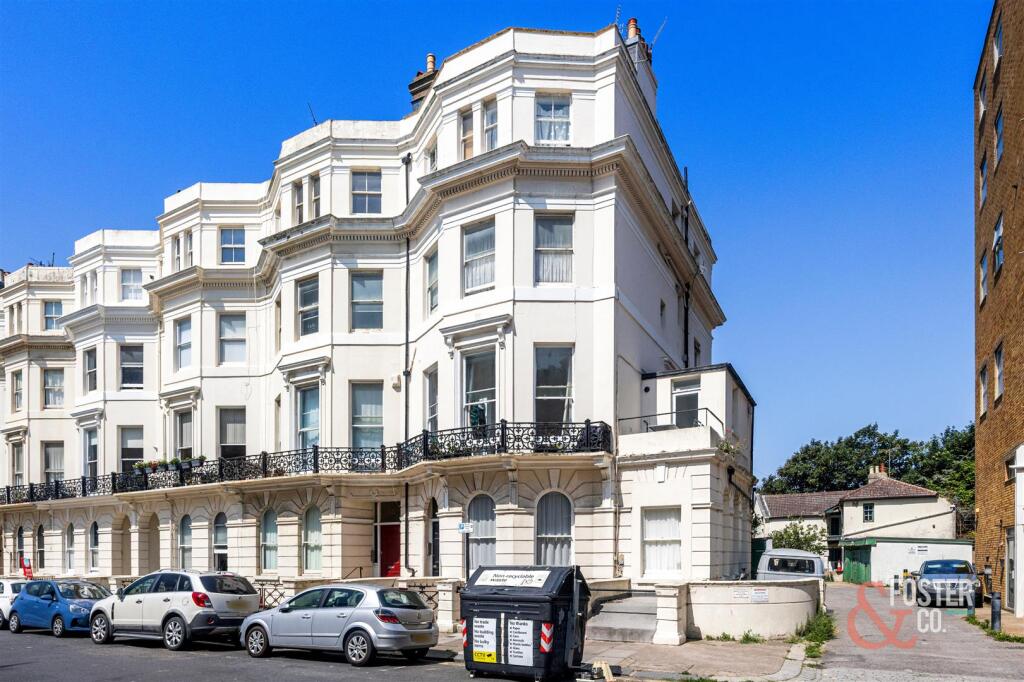 St Aubyns 18, Flat 1-013.jpg