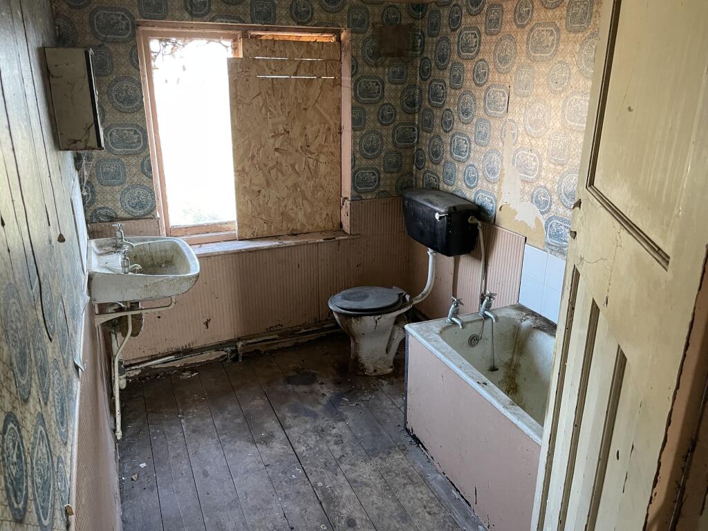 12 T202512221627.jpg