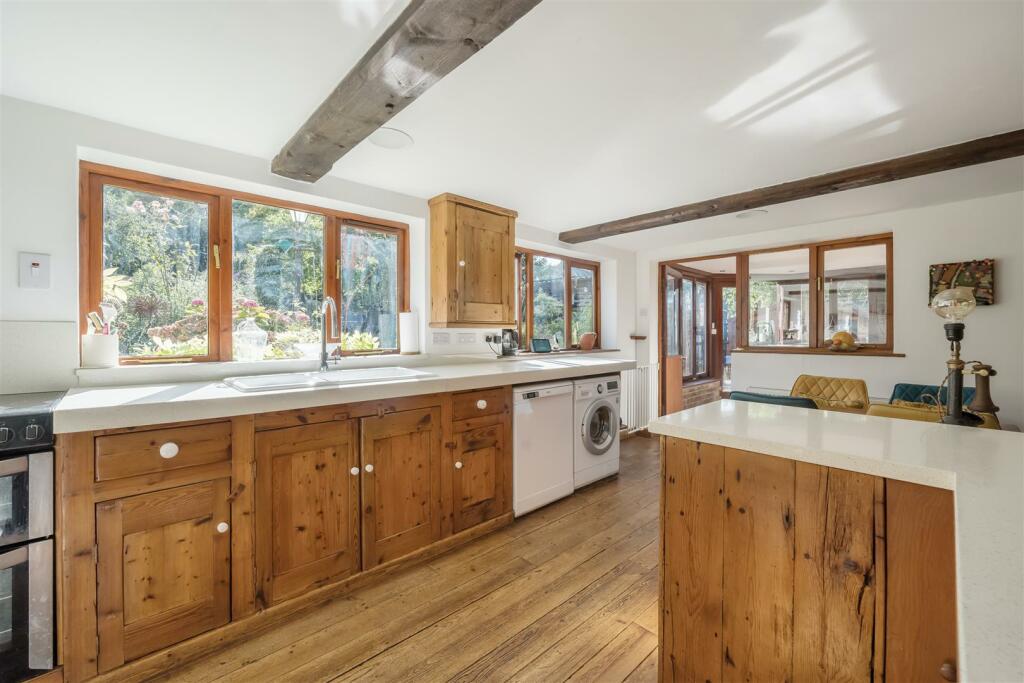 Kitchen / Breakfast Room