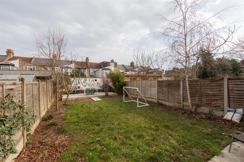 Donald Road E13