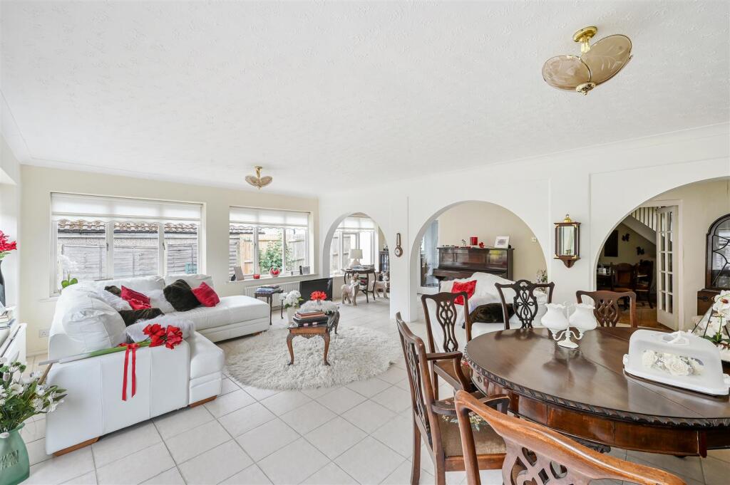 ST JAMES AVENUE, 6 (12).jpg