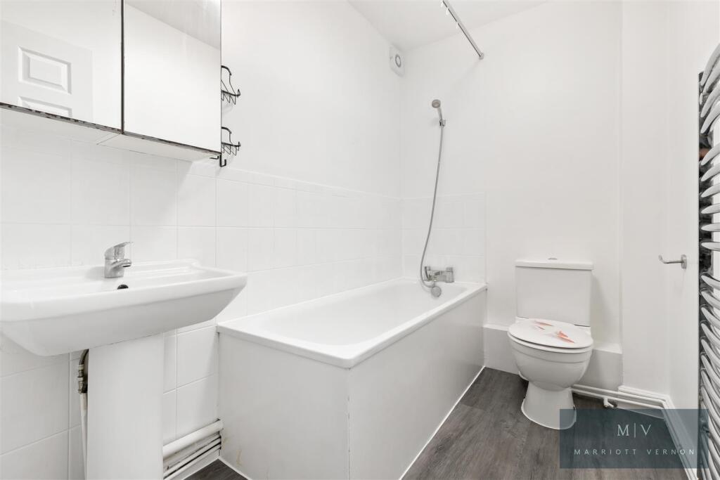 Camilla Court 17 MV-4.jpg
