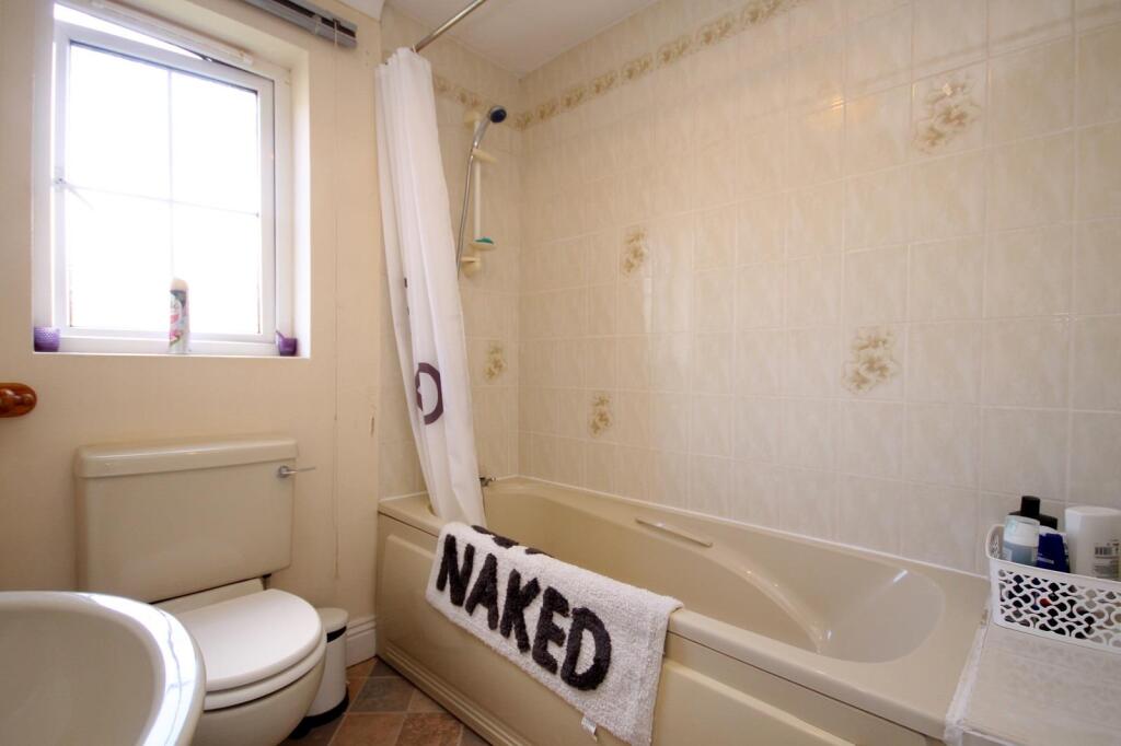 Bathroom.JPG