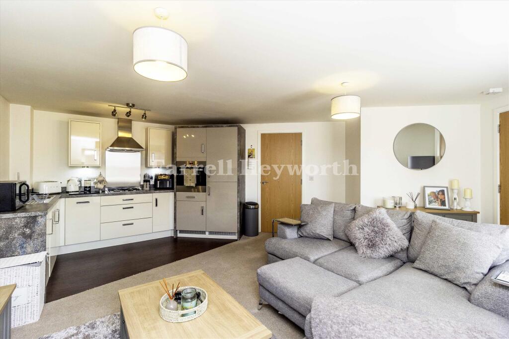 Open plan living vie