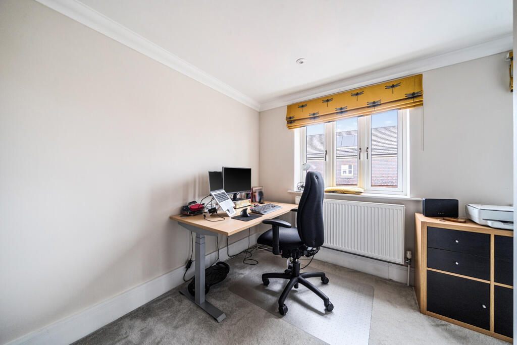 1369232-17-68f651...