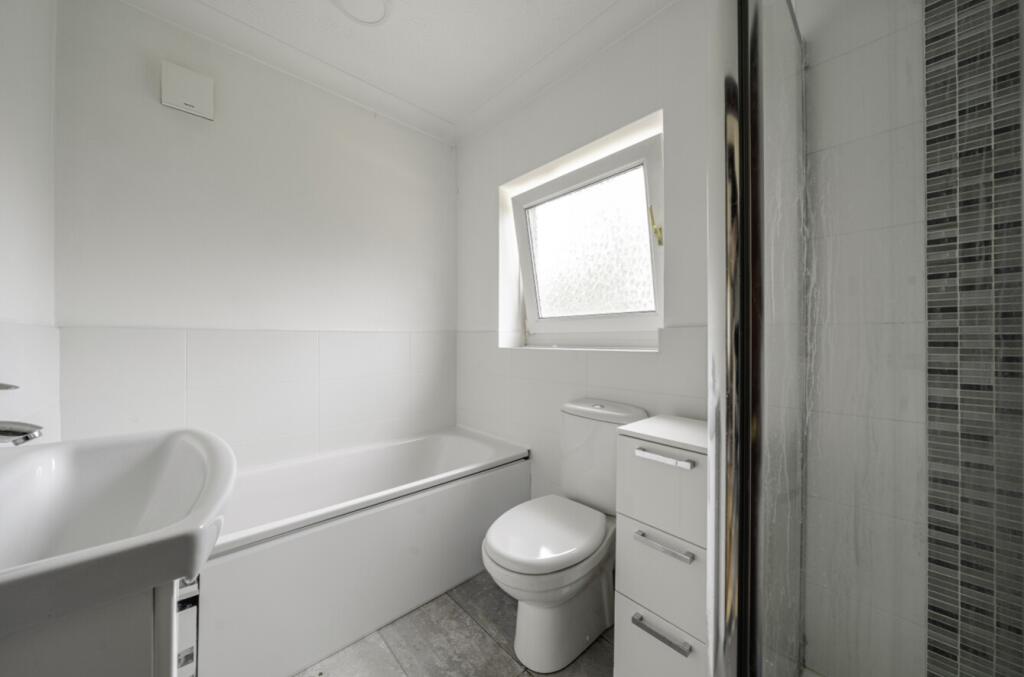 1330009-5-6880da9cb8067