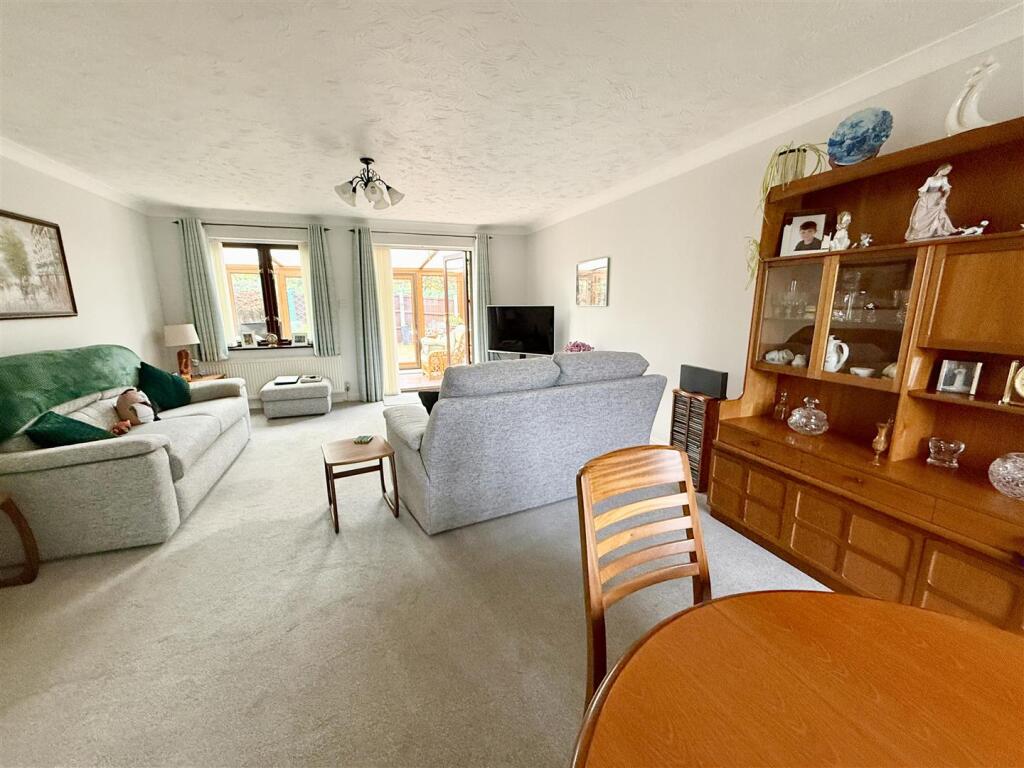 dining area to lounge