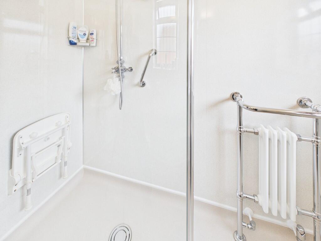 CAM05068G0-PR0051...