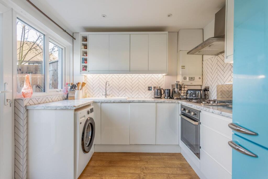 Beech Close-4.jpg