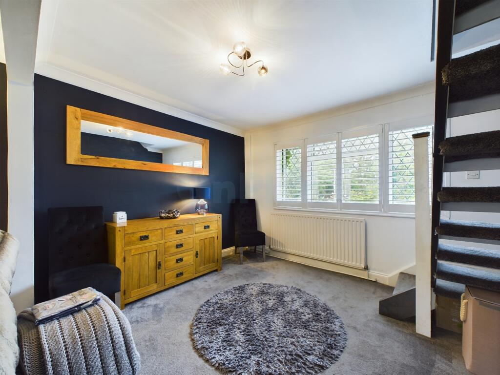 CAM04024G0-PR0008-STILL015