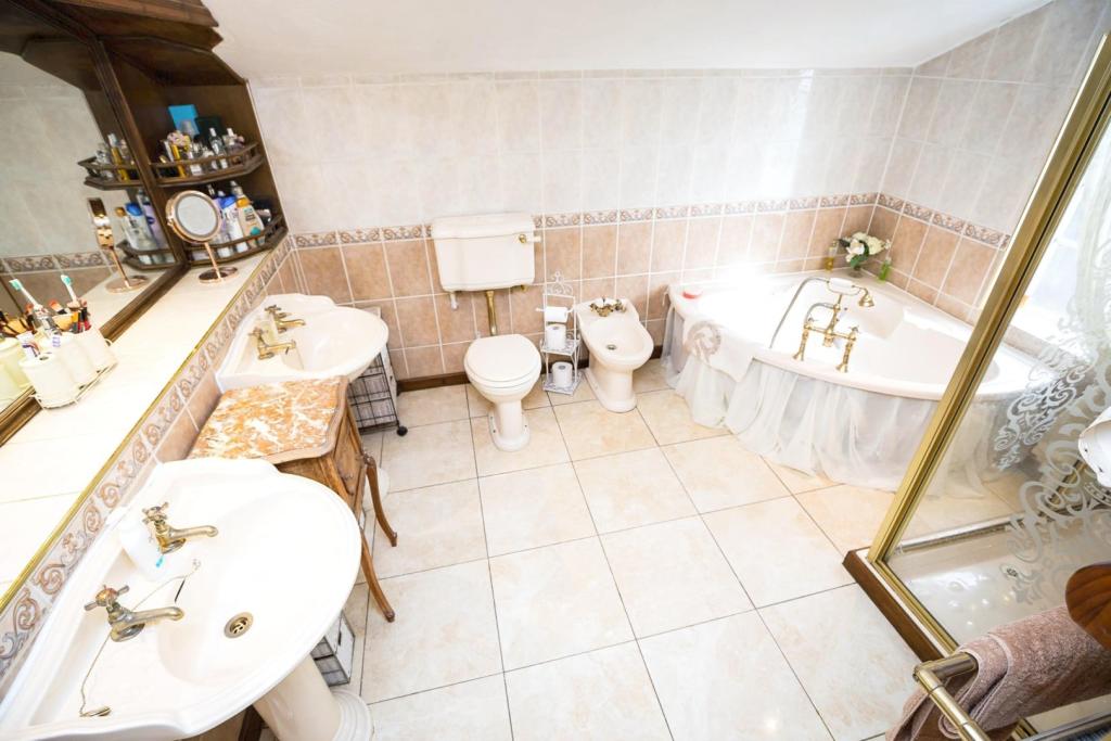Master En-suite