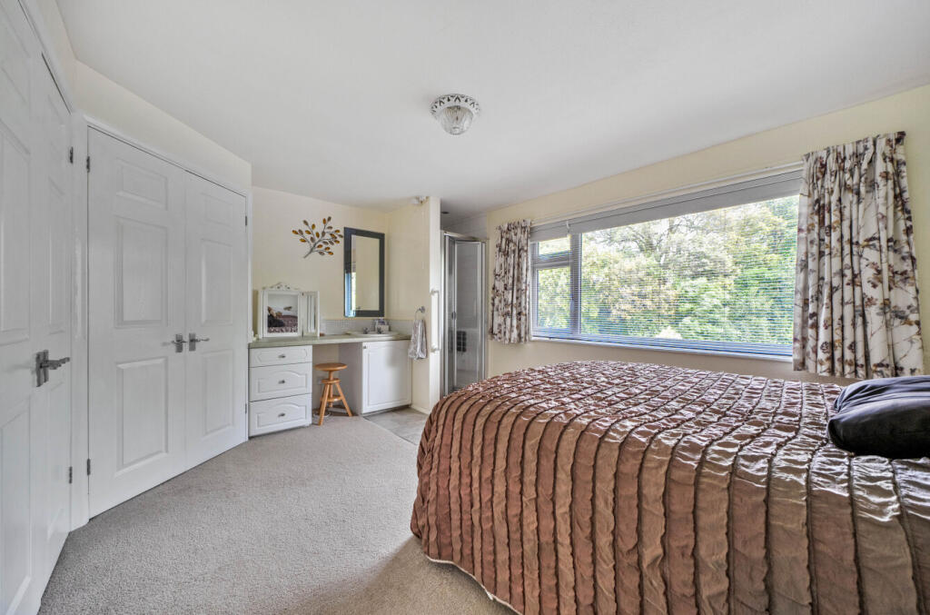 1303915-9-6841a1c...