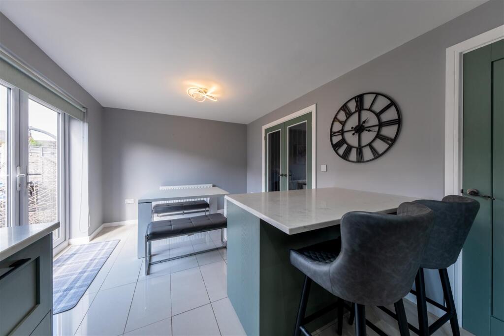 22 Wells Avenue-005.jpg