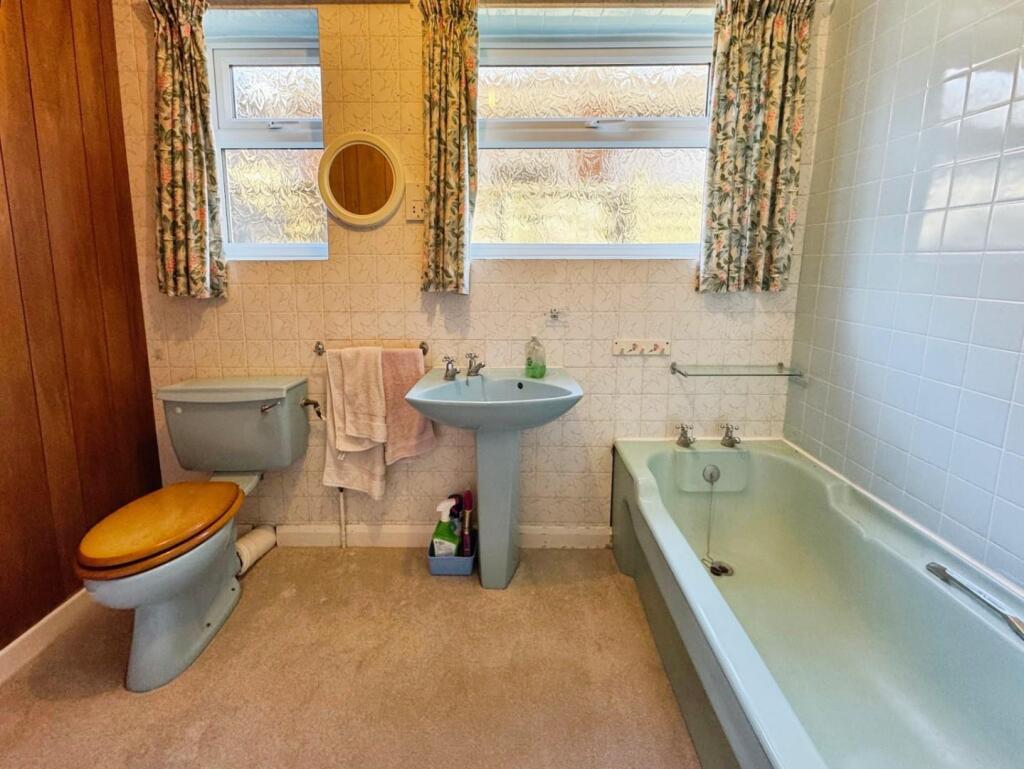 59926863-Family 20Bathroom.jpg