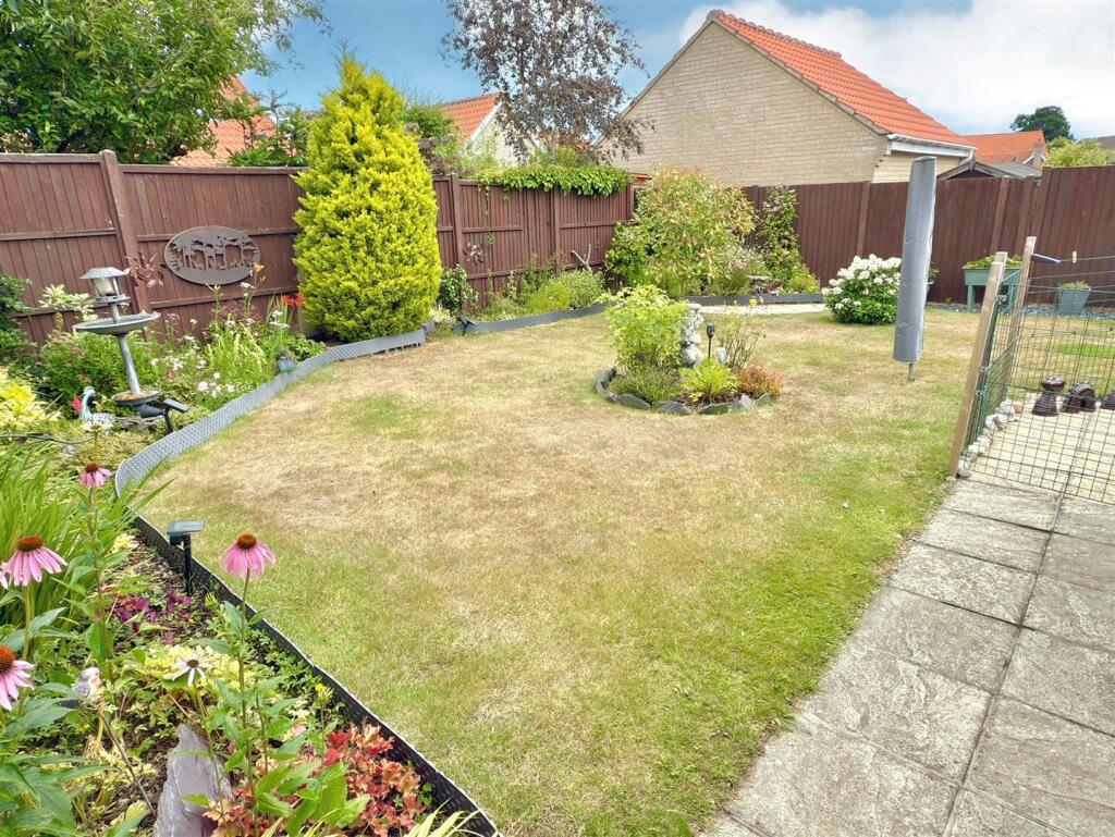 GARDEN AREA.jpg
