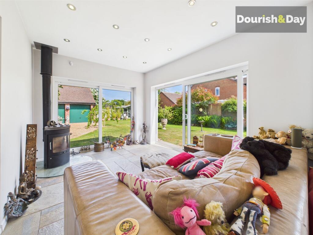 Open Plan Kitchen / Living Diner