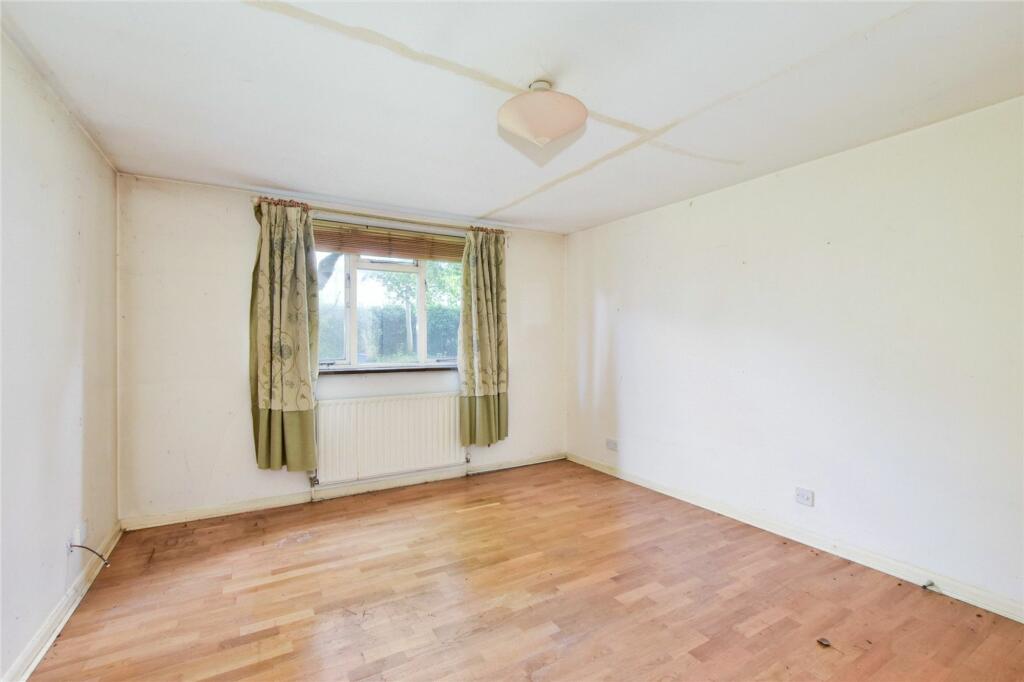 Bedroom 4 - G/Floor
