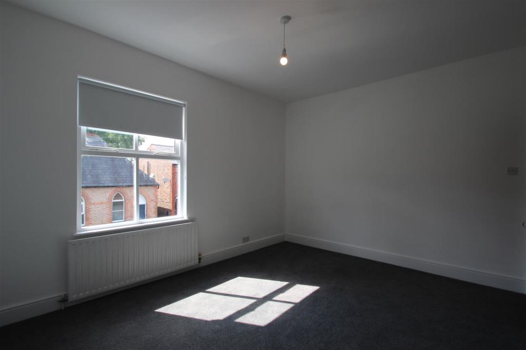 Bedroom 1 Aspect 2