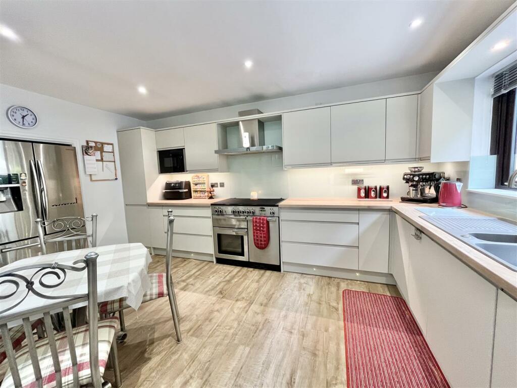 Breakfast Kitchen