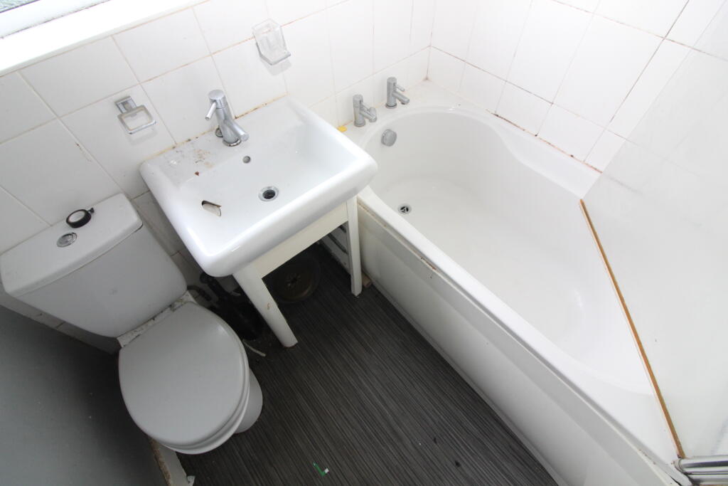 Bathroom T202601061432.jpg