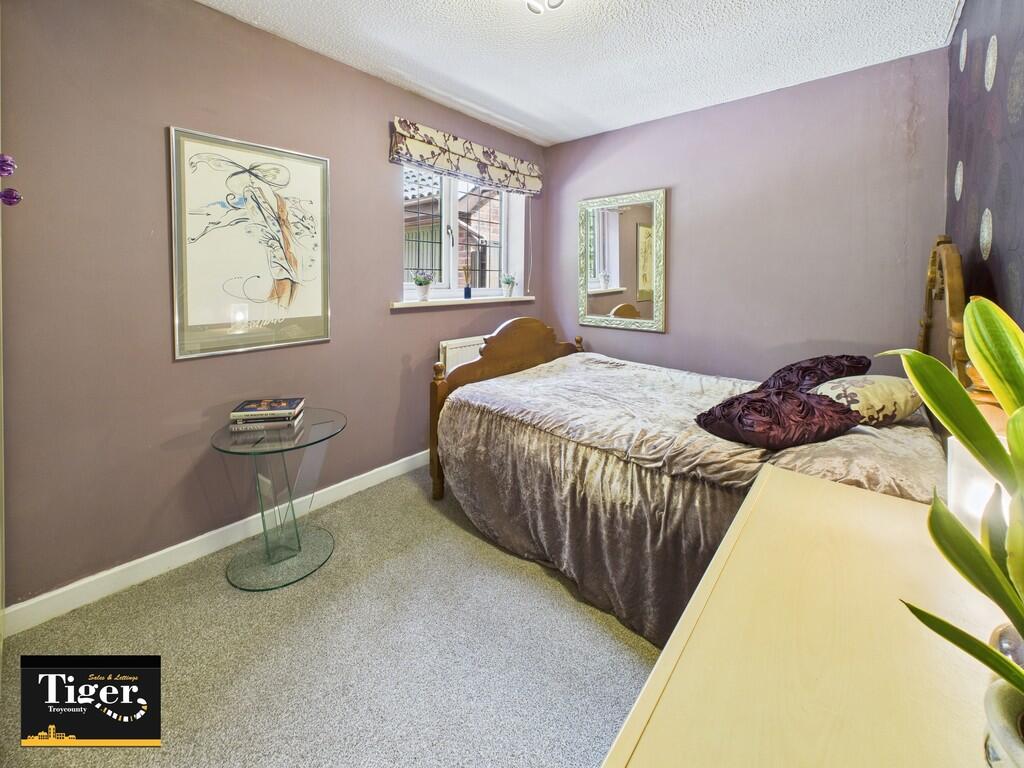 CAM02176G0-PR0671...