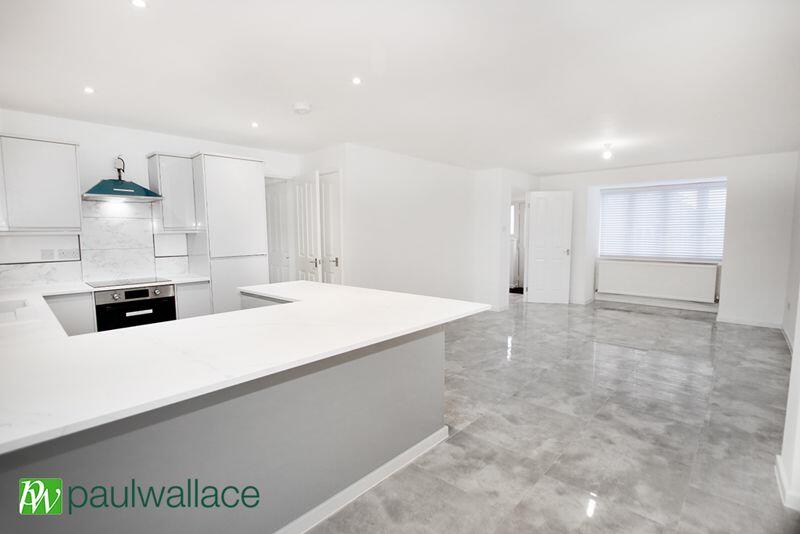 Lounge/ KItchen