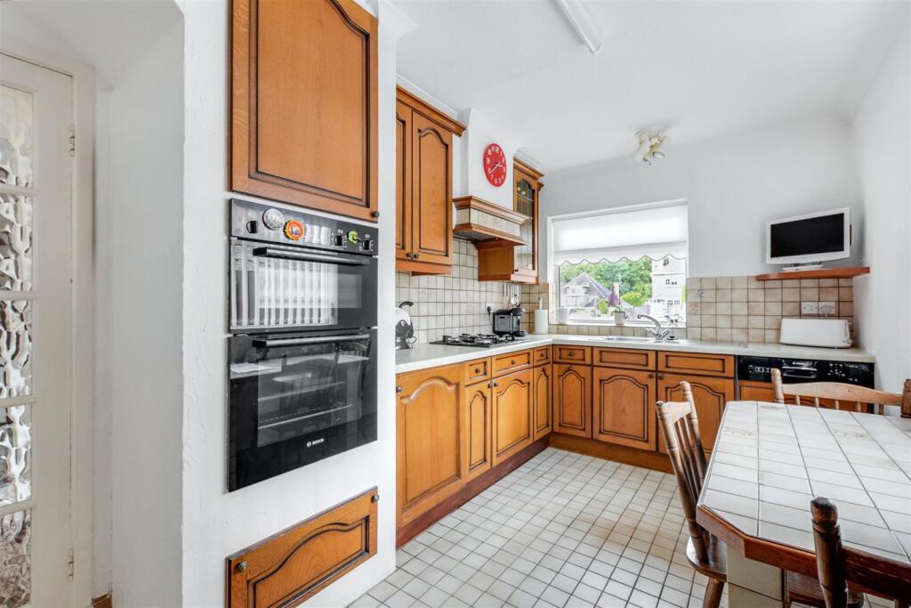 BREAKFAST KITCHEN