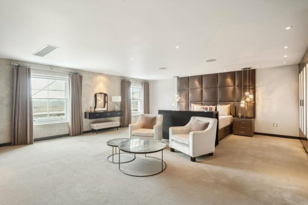 Principal Bedroom