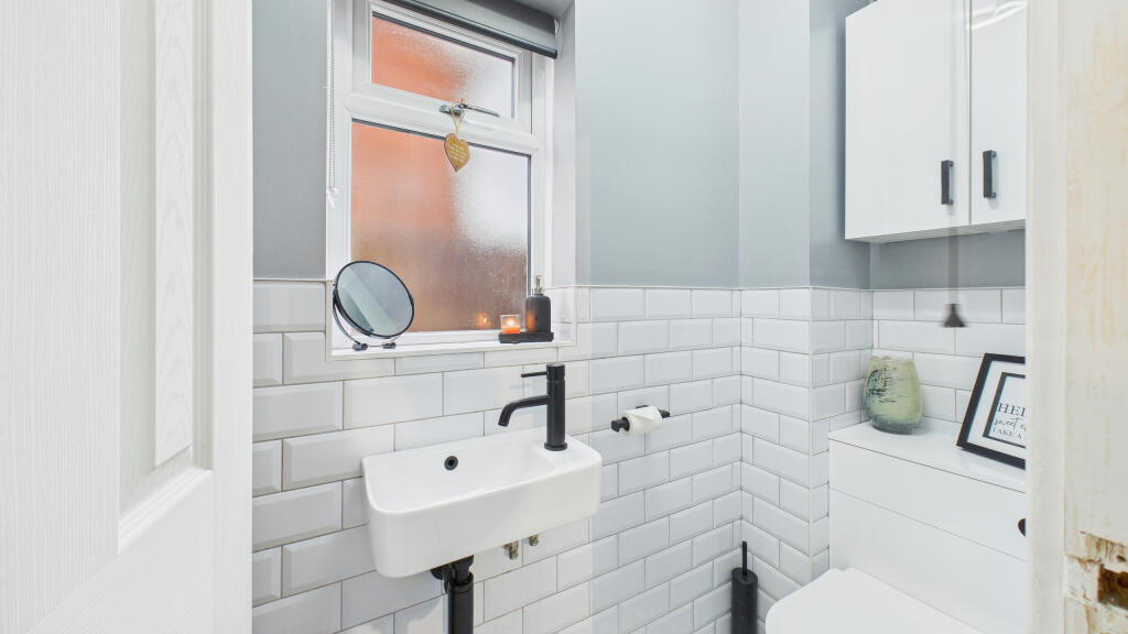 CAM04968G0-PR0088-STILL007