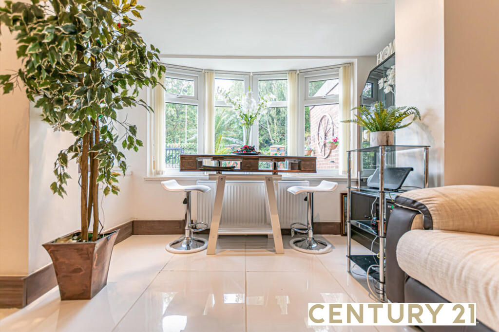 Lydiate Lane, Woolton, L25