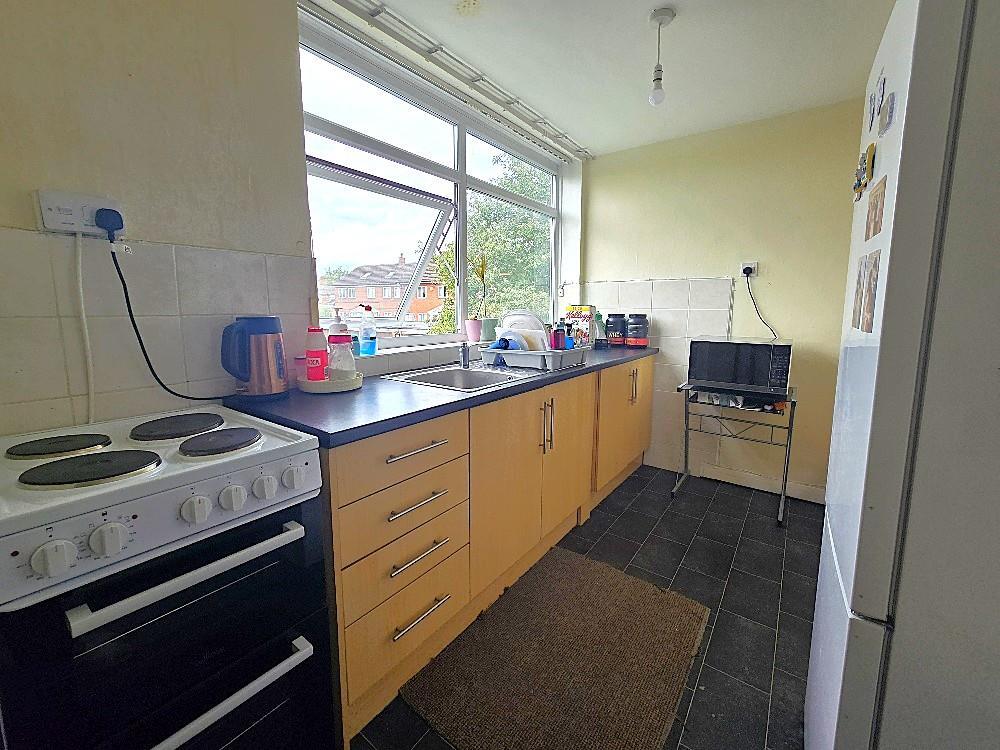 Crowmere Road, Walsgrave - Kitchen
