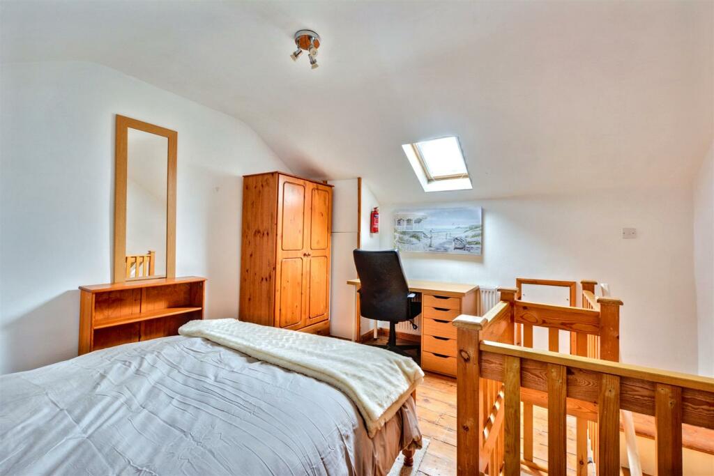 Bedroom 3_3.jpeg