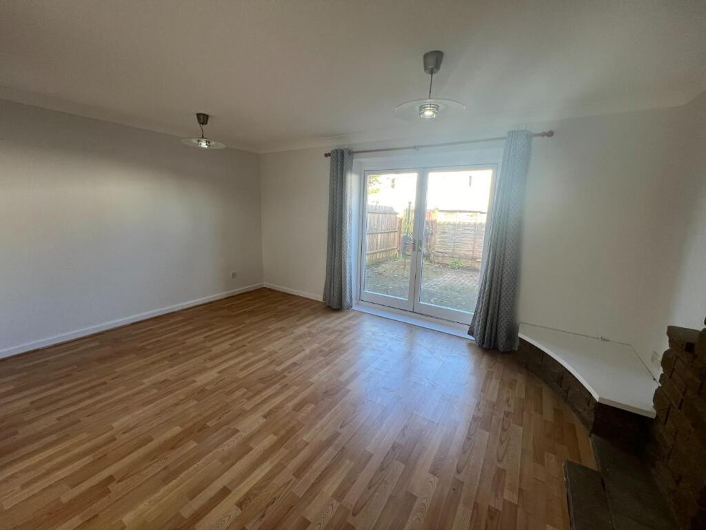 Lounge1.JPG