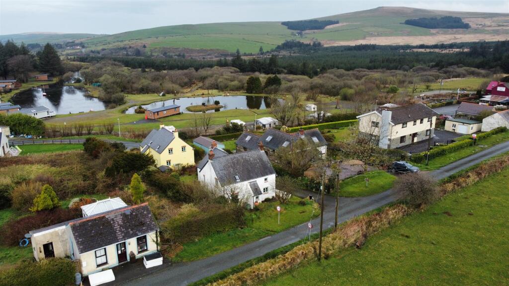 Ty Uchaf Rosebush, Clynderwen, Pembrokeshire, SA66