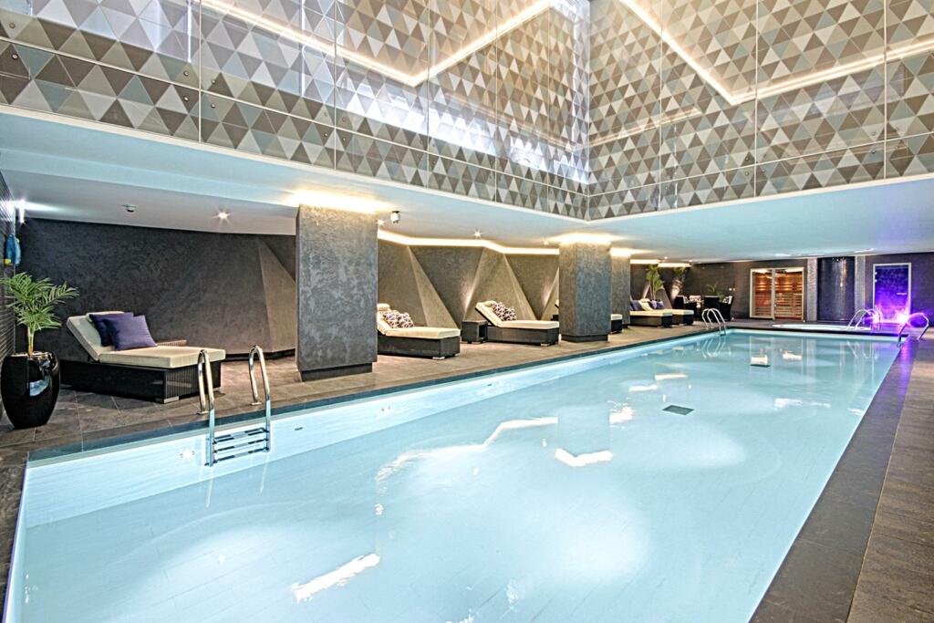 Swimming Pool -