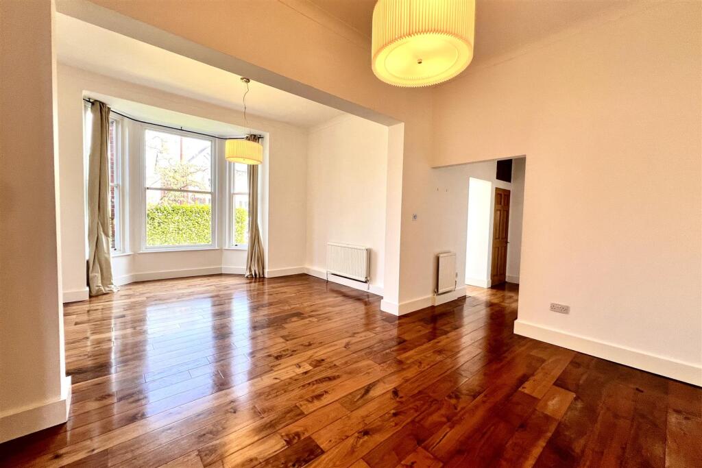 Eldorado Road - Living space