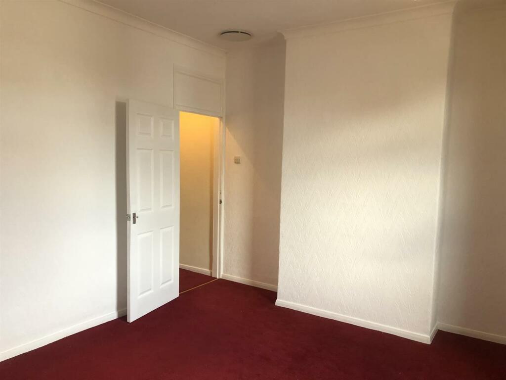 Bedroom4.jpg