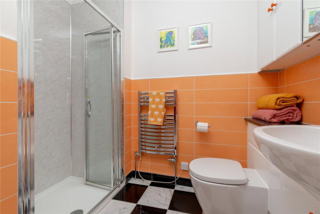 En Suite Shower Room