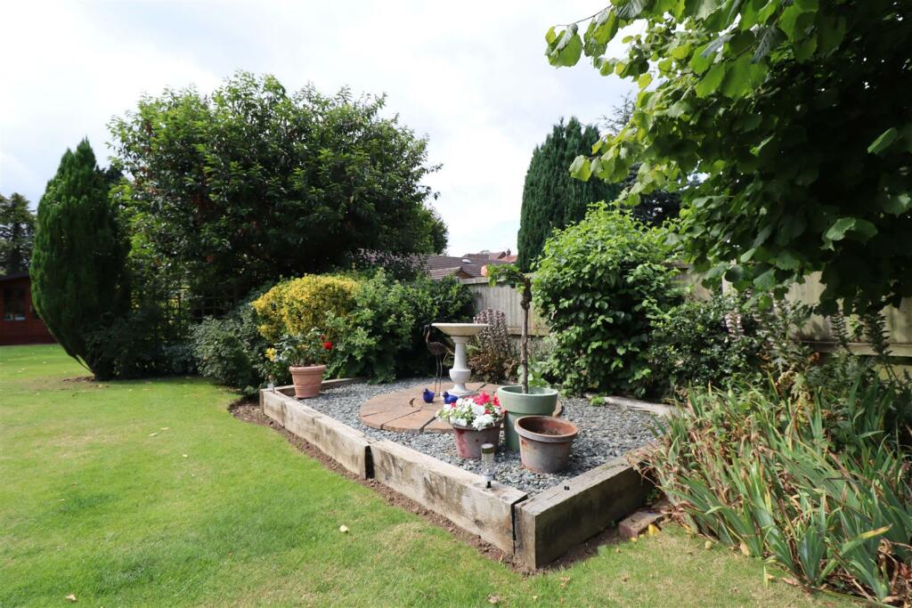 Garden (1).JPG