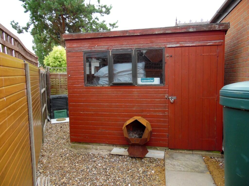 GARDEN SHED