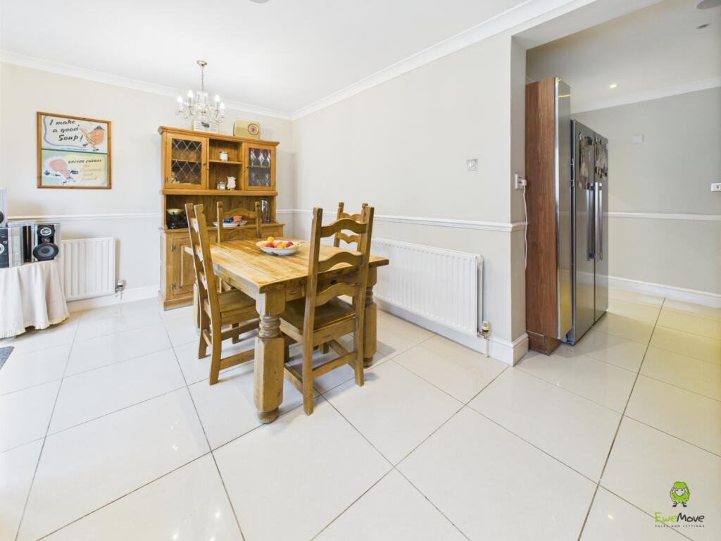 Presented by Clinton at EweMove Bexleyheath and Da