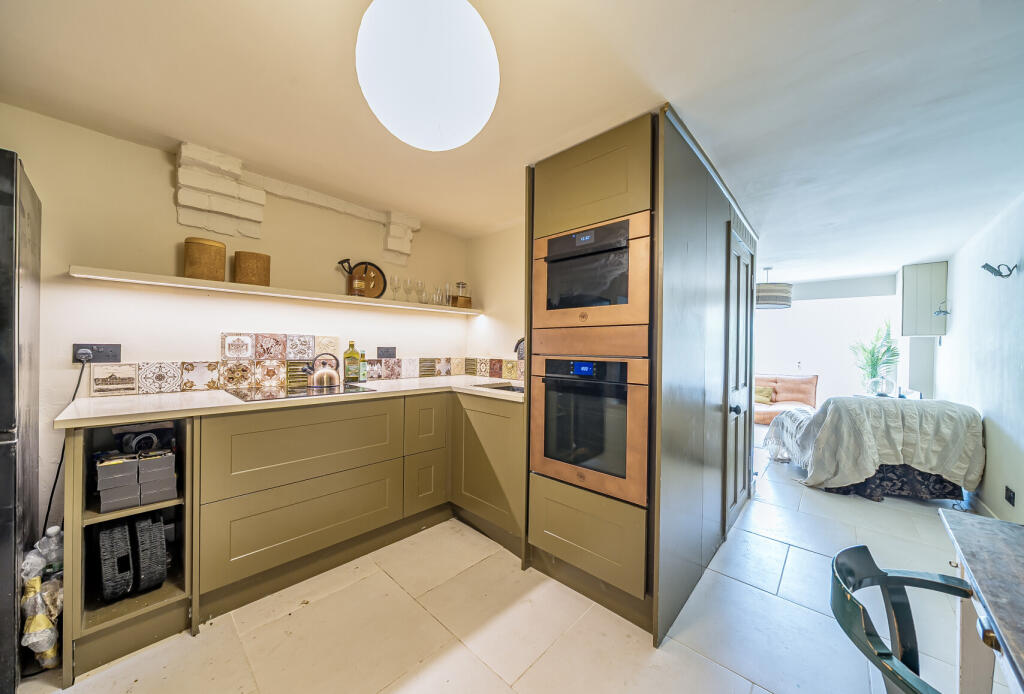 1341918-9-68af08e...